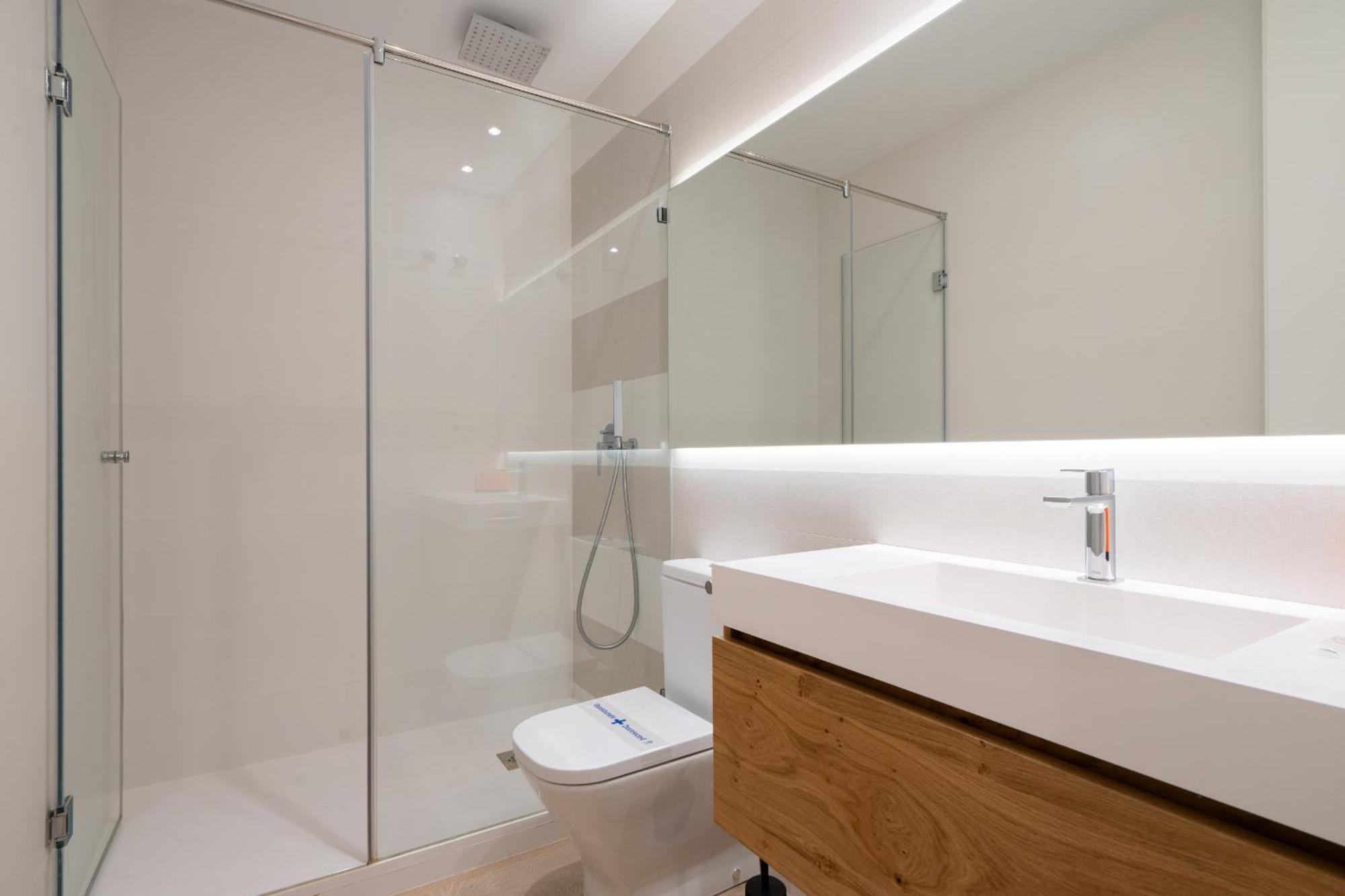 Apartamento De Lujo En Gran Via Apartment Madrid Luaran gambar