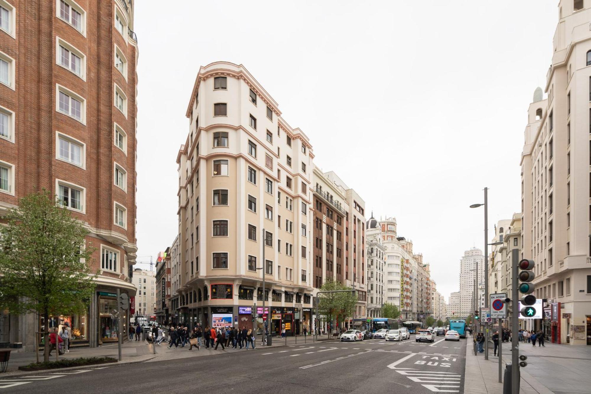 Apartamento De Lujo En Gran Via Apartment Madrid Luaran gambar